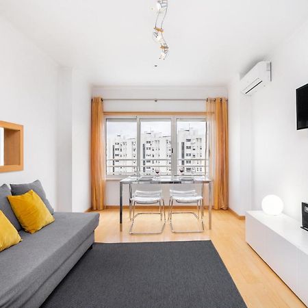 Lisboa, Cidade, Elegant Apartment With Air Cond, Free Wifi And Near Metro, By Ig Luaran gambar
