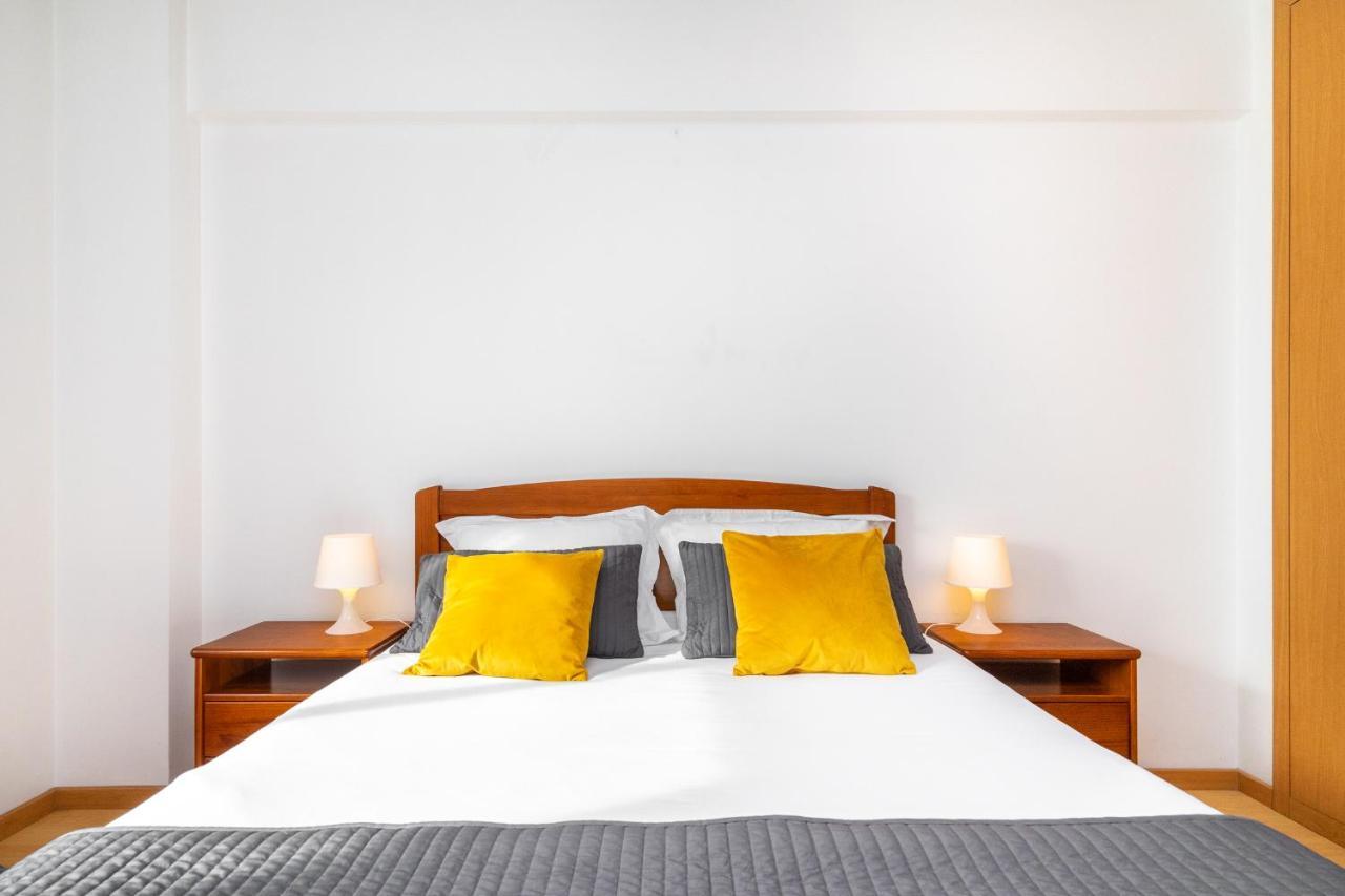 Lisboa, Cidade, Elegant Apartment With Air Cond, Free Wifi And Near Metro, By Ig Luaran gambar