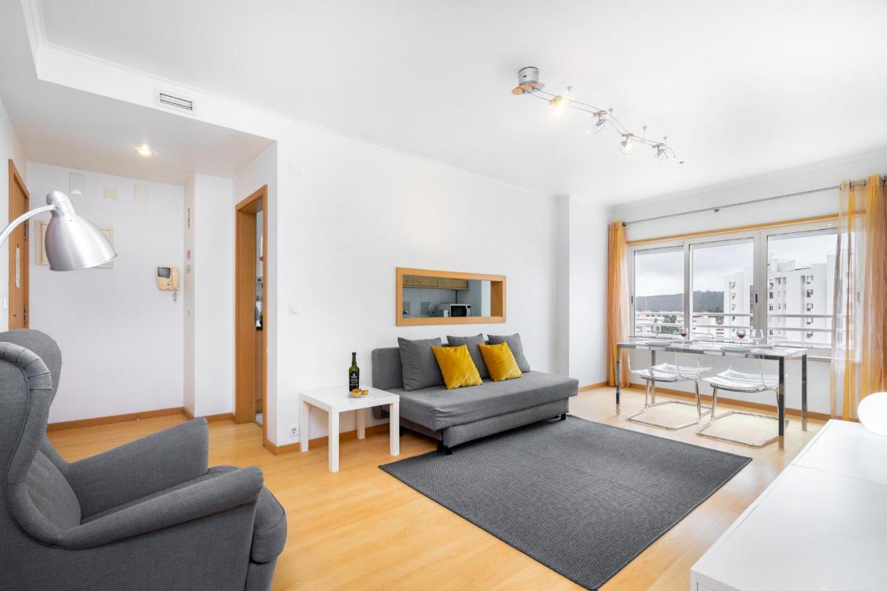 Lisboa, Cidade, Elegant Apartment With Air Cond, Free Wifi And Near Metro, By Ig Luaran gambar