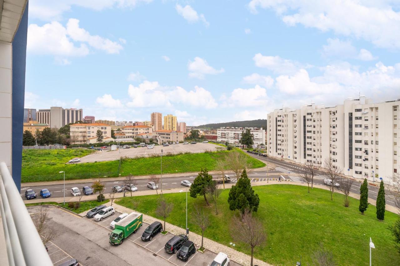 Lisboa, Cidade, Elegant Apartment With Air Cond, Free Wifi And Near Metro, By Ig Luaran gambar