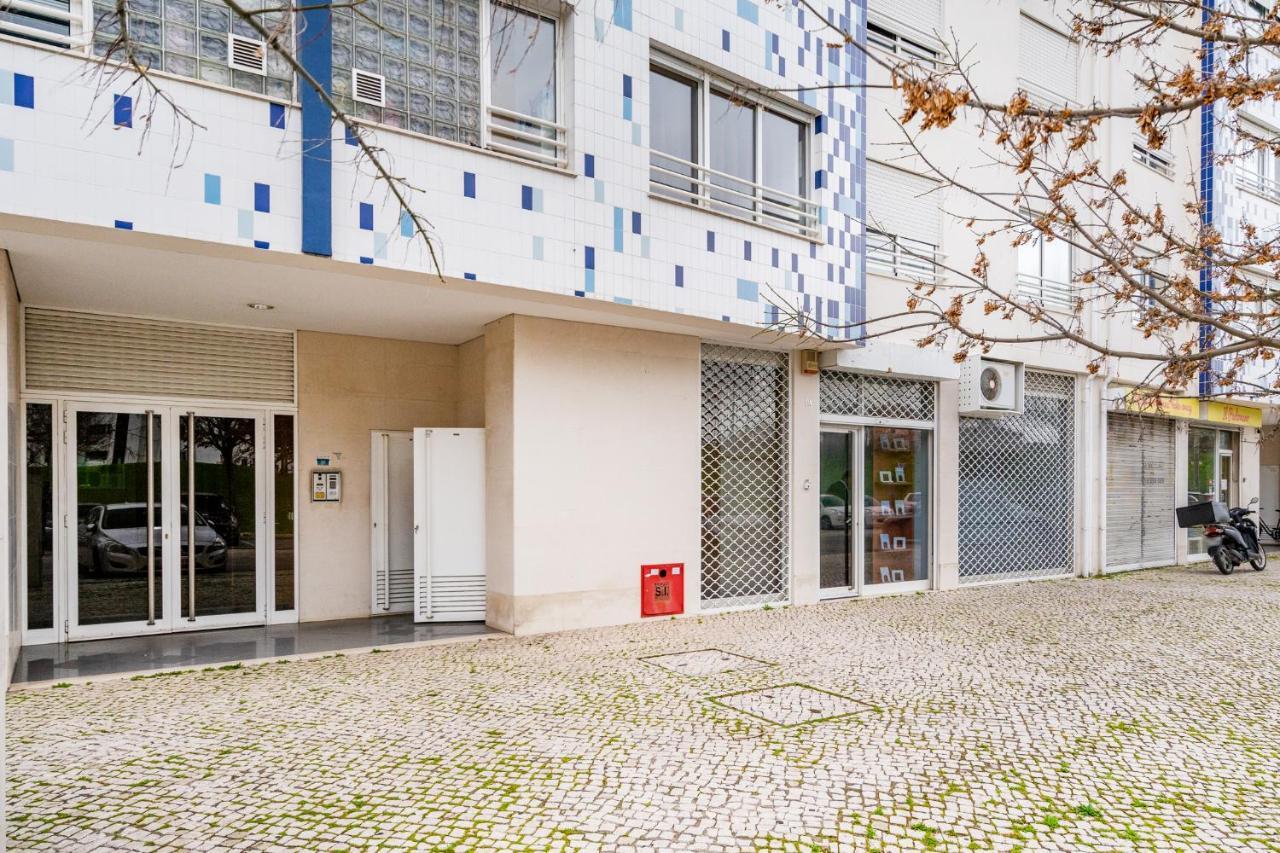 Lisboa, Cidade, Elegant Apartment With Air Cond, Free Wifi And Near Metro, By Ig Luaran gambar