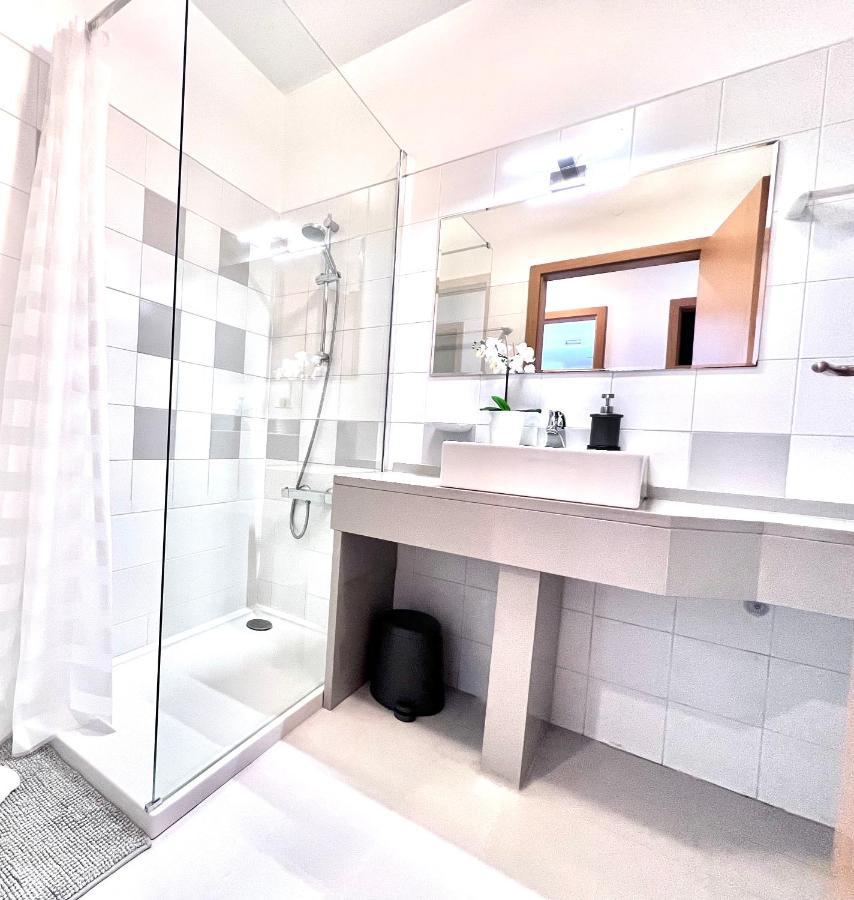 Lisboa, Cidade, Elegant Apartment With Air Cond, Free Wifi And Near Metro, By Ig Luaran gambar